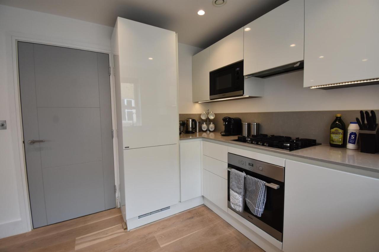 Northside Apartments Ealing Лондон Екстер'єр фото