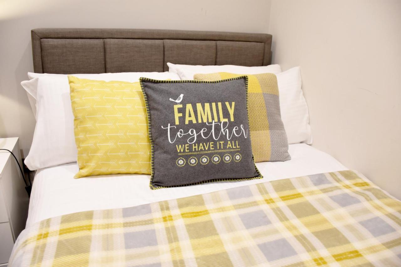 Northside Apartments Ealing Лондон Екстер'єр фото