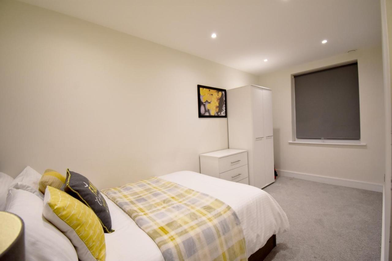 Northside Apartments Ealing Лондон Екстер'єр фото