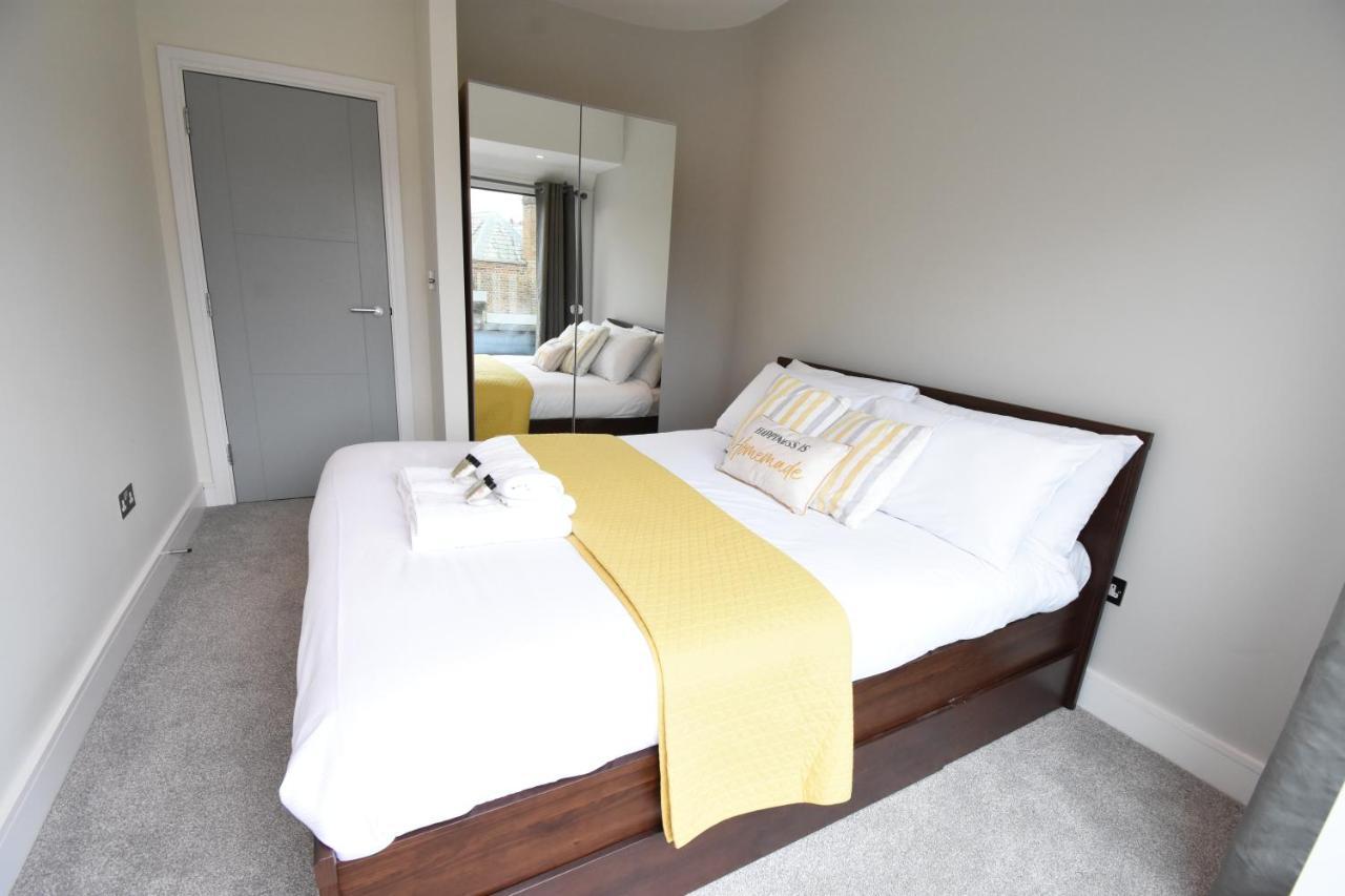 Northside Apartments Ealing Лондон Екстер'єр фото