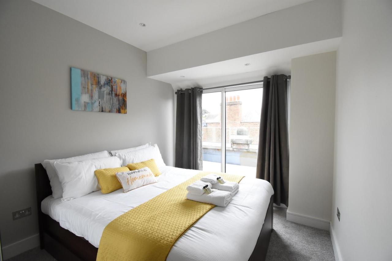 Northside Apartments Ealing Лондон Екстер'єр фото