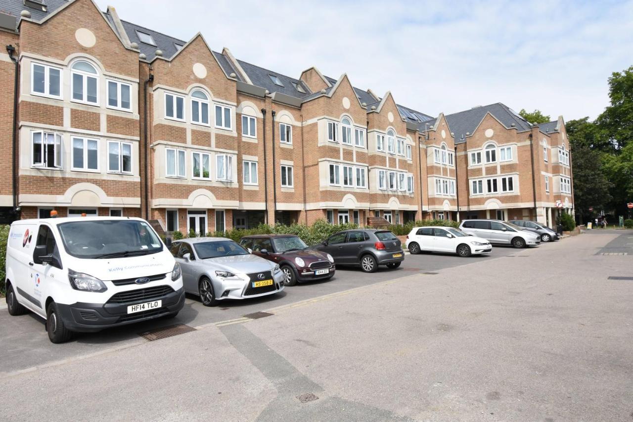 Northside Apartments Ealing Лондон Екстер'єр фото